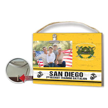 Load image into Gallery viewer, Marines San Diego Clip It Photo Frame